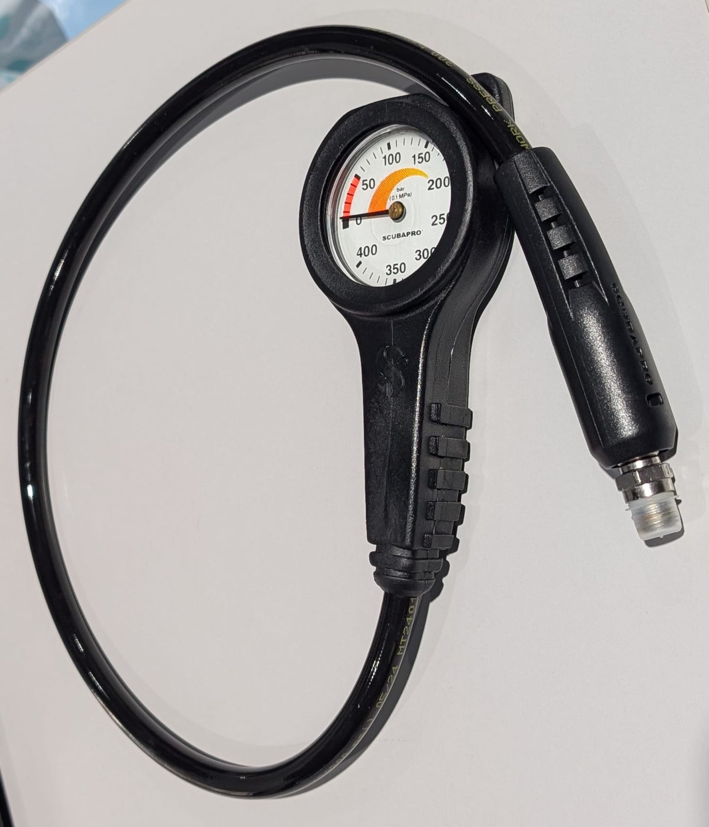 SCUBAPRO Standard Pressure Gauge (SPG) 400 Bar Complete with HP Hose